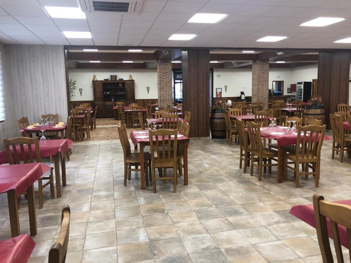 Area De Servicio Los Cerrillos Peraleda de la Mata Dış mekan fotoğraf